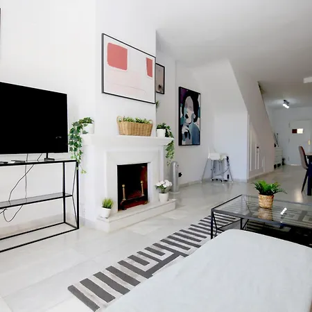 דירה Port Townhouse Vicky אסטפונה