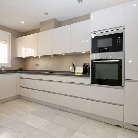 Port Townhouse Vicky *