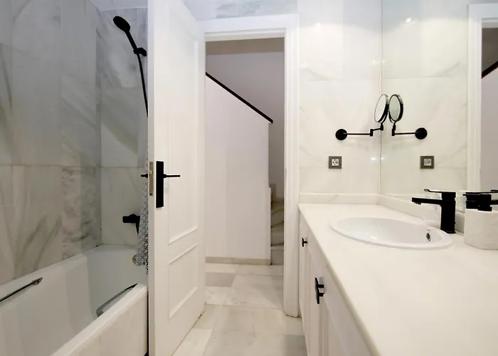 Port Townhouse Vicky *