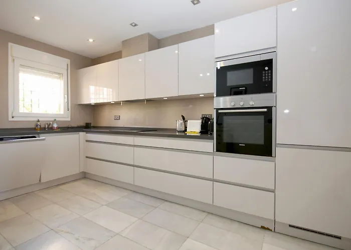 Port Townhouse Vicky *