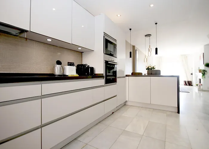 Port Townhouse Vicky Apartamento Estepona